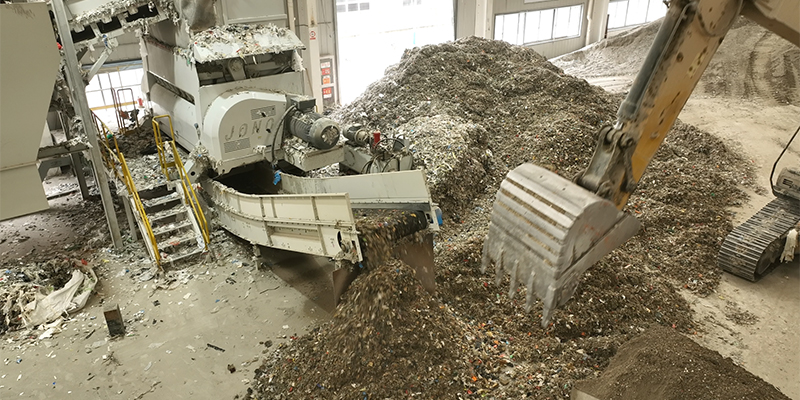 Senge Environmental industrial waste shredding and sorting project - Senge-1