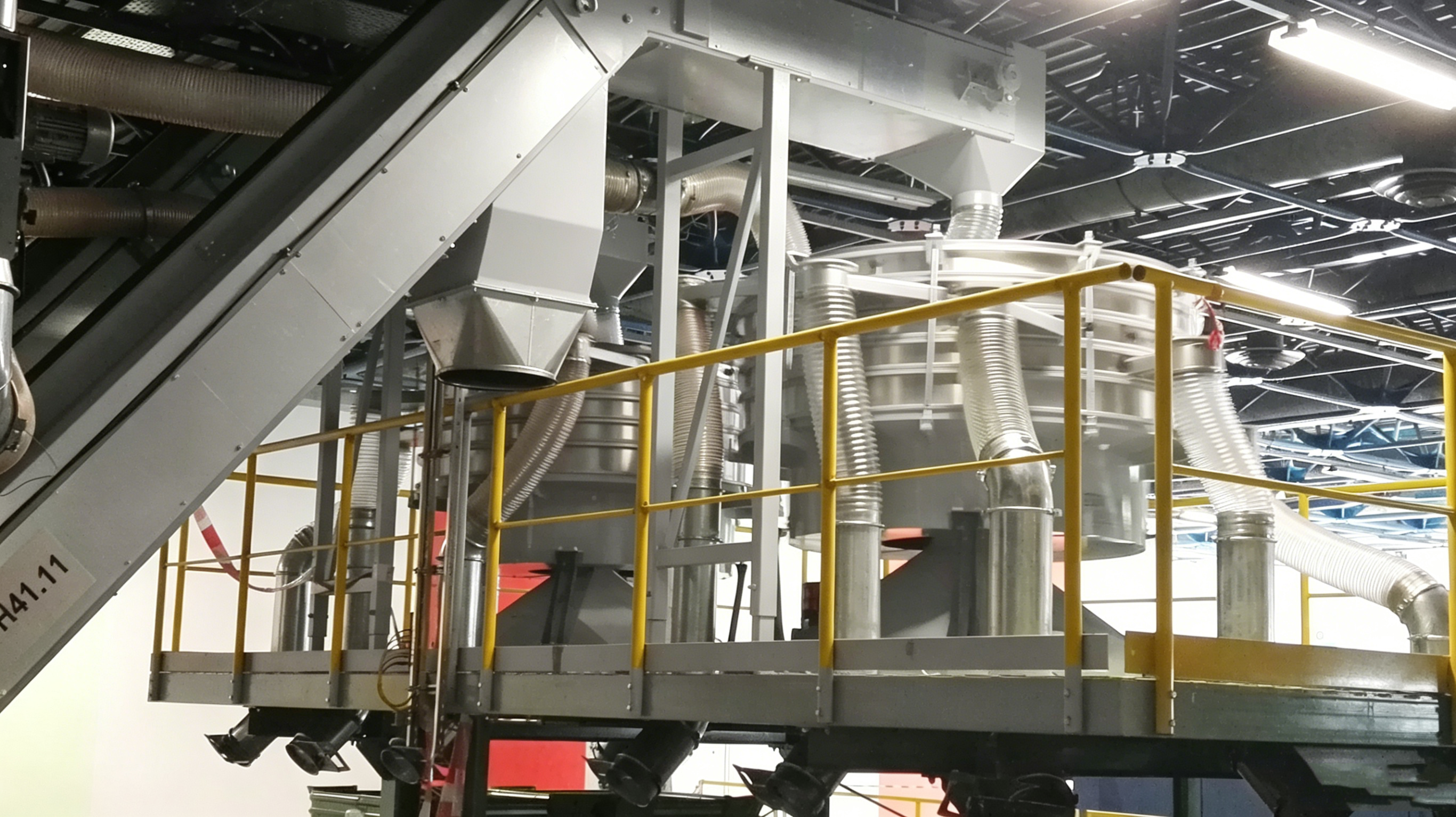 Vibratory screen